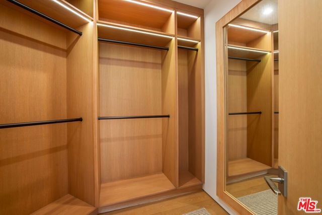 4016 The Strand, Manhattan Beach, CA 90266