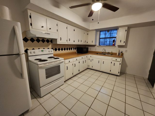 698 Frankfort Dr, Hermitage, TN 37076