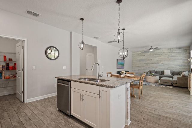 7619 LOON AVENUE, Winter Garden, FL 34787