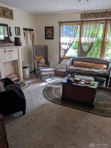 629 Oakridge Drive, Wilmington, OH 45177