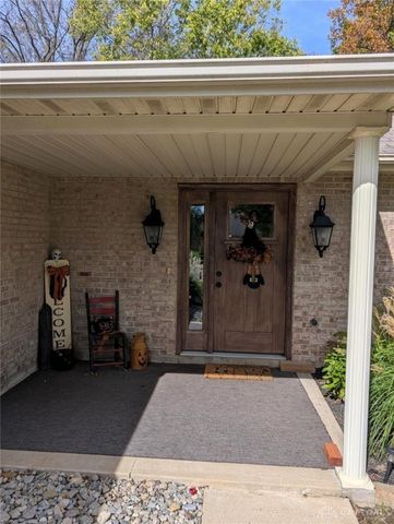 629 Oakridge Drive, Wilmington, OH 45177