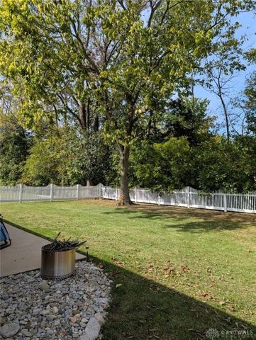 629 Oakridge Drive, Wilmington, OH 45177