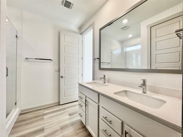 500 Deerpath ST, Leander, TX 78641
