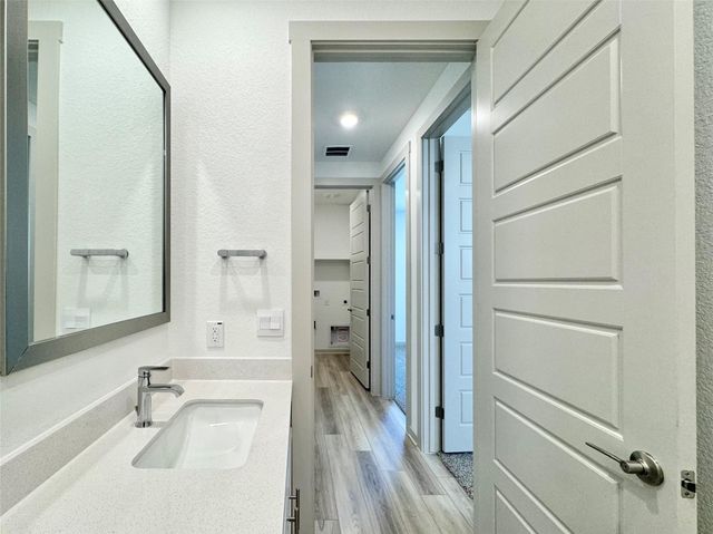 500 Deerpath ST, Leander, TX 78641