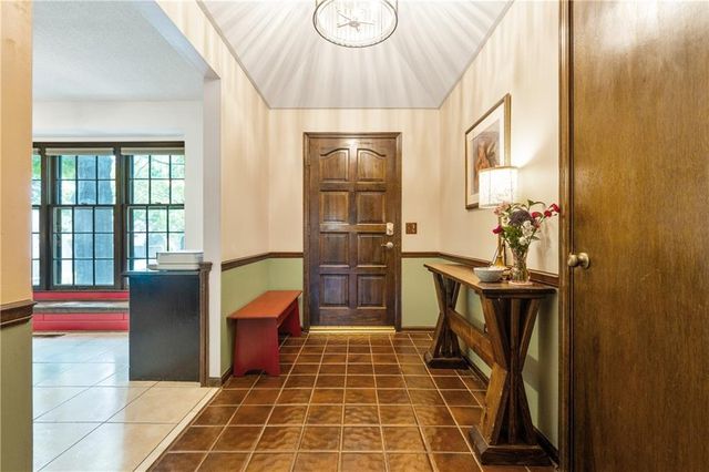 11524 Rosehill Road, Overland Park, KS 66210