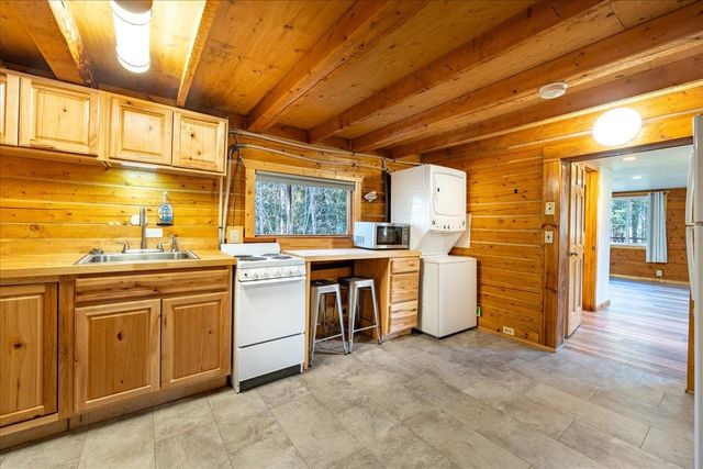 2705 GOLDENROD CIRCLE, North Pole, AK 99705