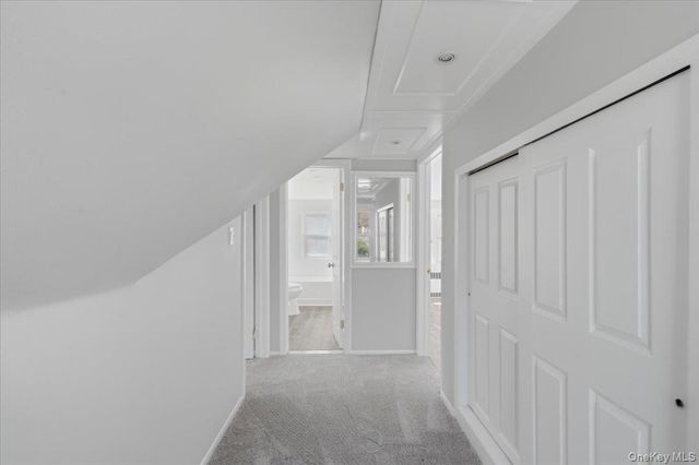 146 Caroline Avenue, Garden City South, NY 11530