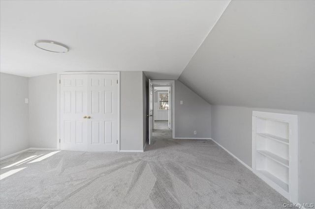 146 Caroline Avenue, Garden City South, NY 11530