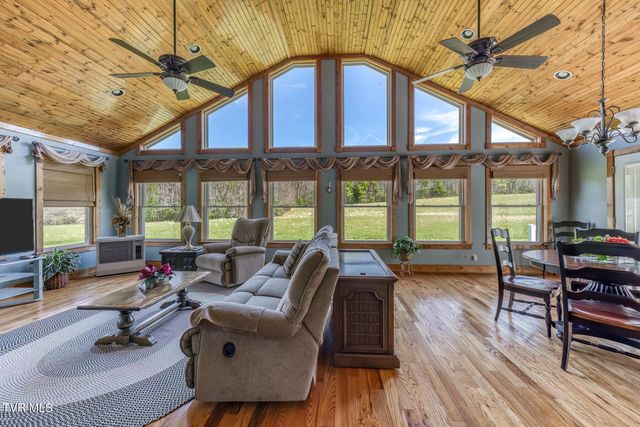 1650 Sluder Road, Shady Valley, TN 37688