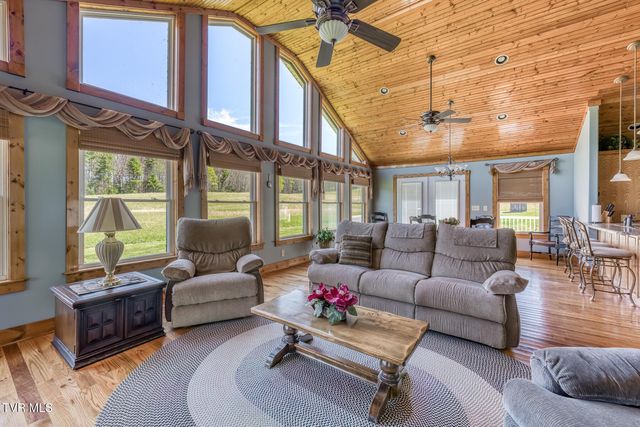 1650 Sluder Road, Shady Valley, TN 37688