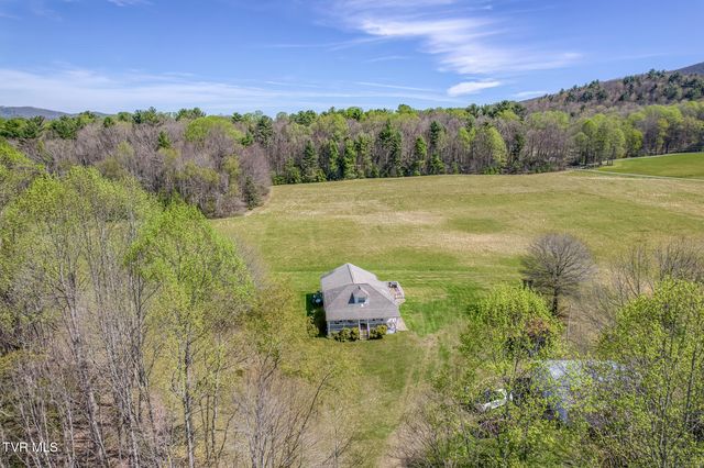 1650 Sluder Road, Shady Valley, TN 37688