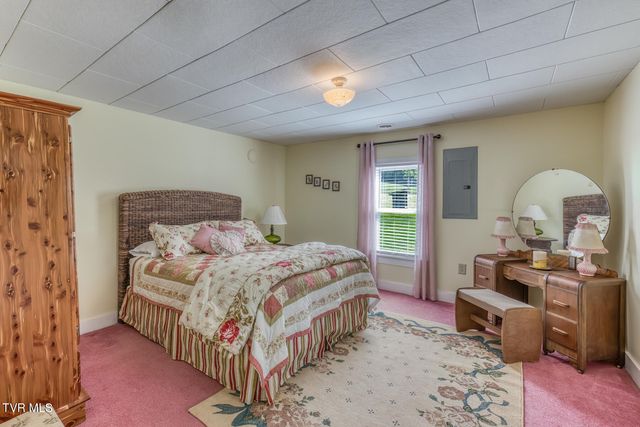 1650 Sluder Road, Shady Valley, TN 37688
