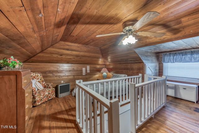 1650 Sluder Road, Shady Valley, TN 37688