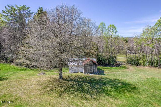 1650 Sluder Road, Shady Valley, TN 37688