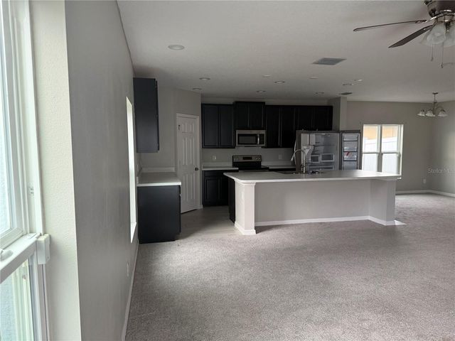 911 AVENAL LANE, Davenport, FL 33837