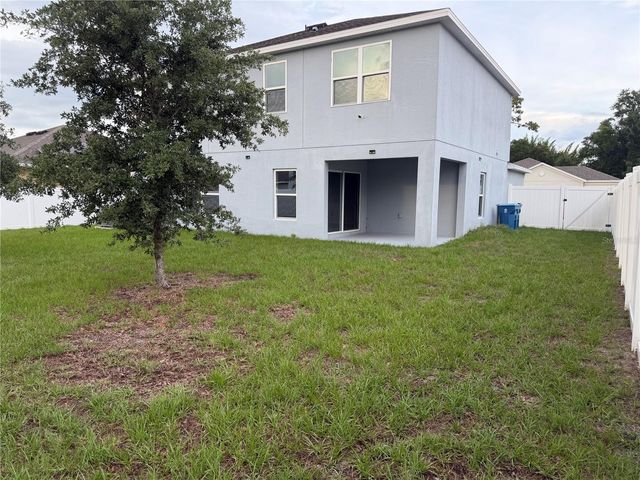 911 AVENAL LANE, Davenport, FL 33837