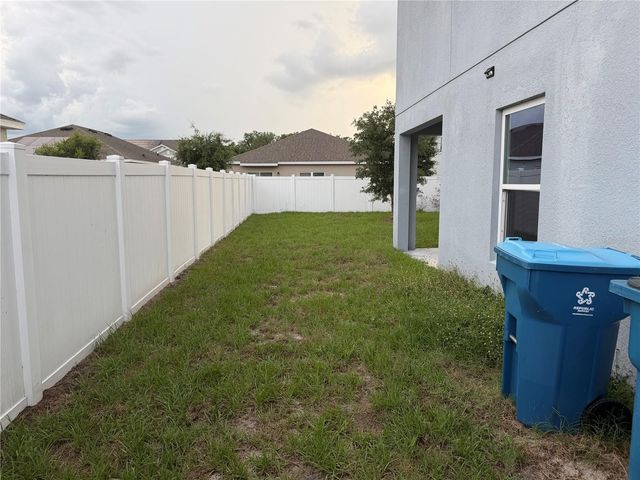 911 AVENAL LANE, Davenport, FL 33837