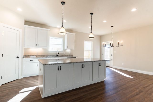 311 String Prairie WAY, Smithville, TX 78957