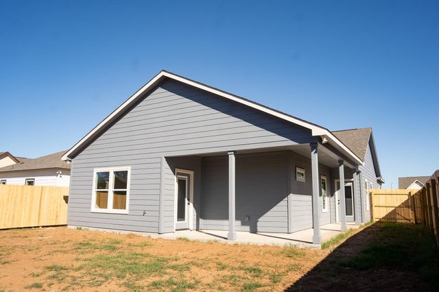 311 String Prairie WAY, Smithville, TX 78957