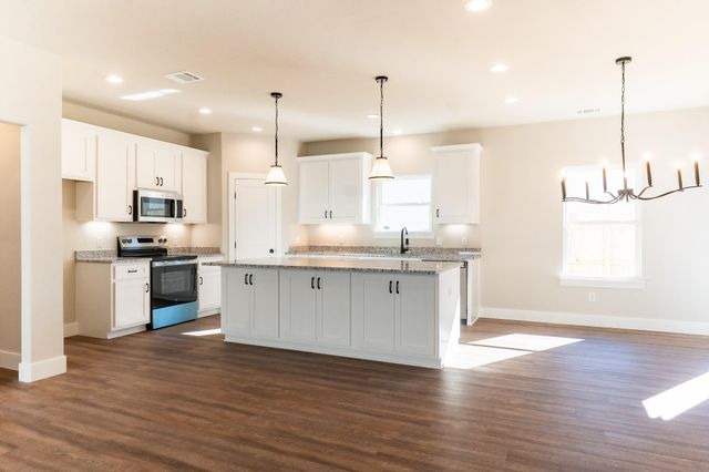 311 String Prairie WAY, Smithville, TX 78957