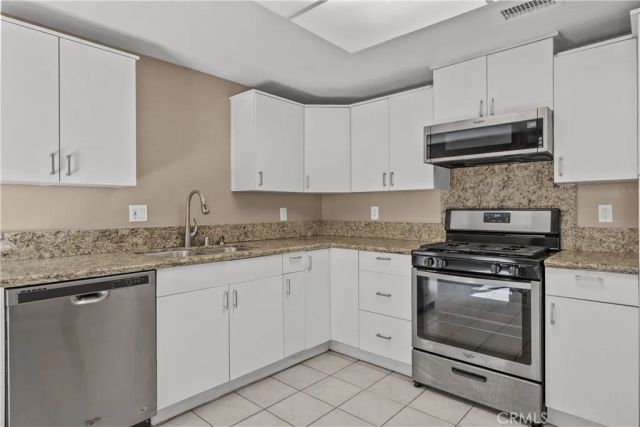 1974 E Lynwood Drive 2B, San Bernardino, CA 92404