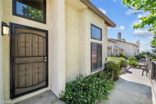 1974 E Lynwood Drive 2B, San Bernardino, CA 92404
