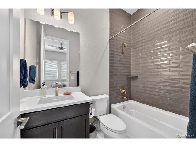 7492 Timberstone Trl, Castle Pines, CO 80108