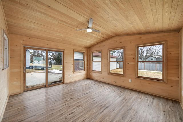 1510 Roosevelt Street, Anoka, MN 55303