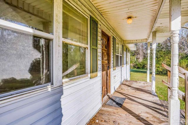 2800 Crabtree Church Rd, Molino, FL 32577