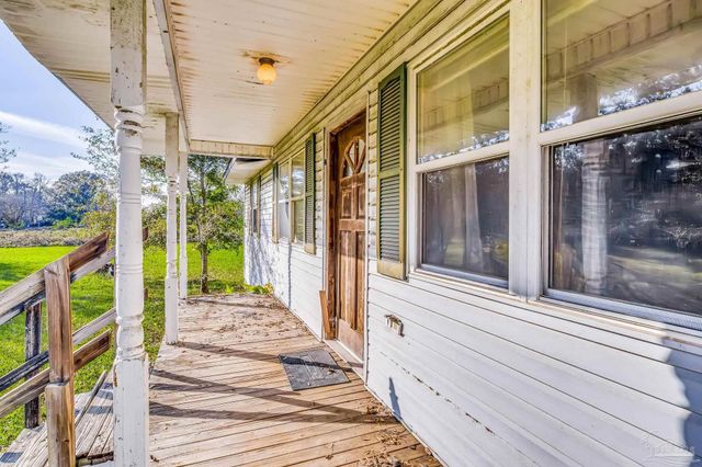 2800 Crabtree Church Rd, Molino, FL 32577