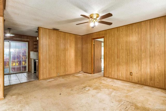 2800 Crabtree Church Rd, Molino, FL 32577