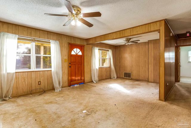 2800 Crabtree Church Rd, Molino, FL 32577