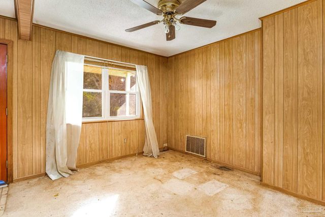 2800 Crabtree Church Rd, Molino, FL 32577