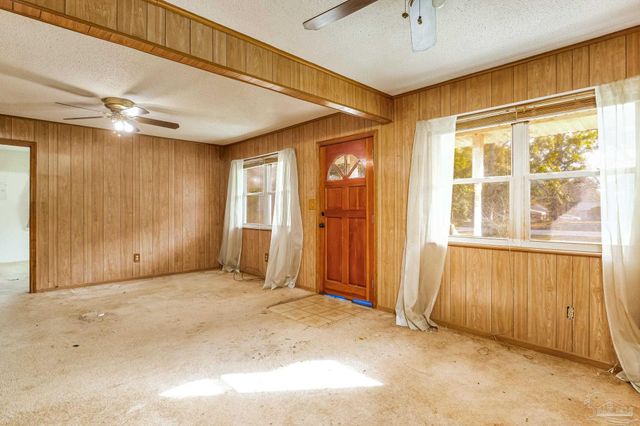 2800 Crabtree Church Rd, Molino, FL 32577