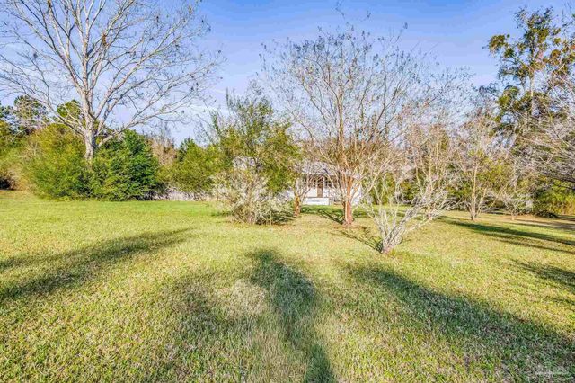 2800 Crabtree Church Rd, Molino, FL 32577