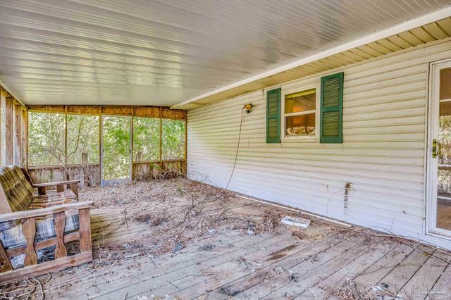 2800 Crabtree Church Rd, Molino, FL 32577