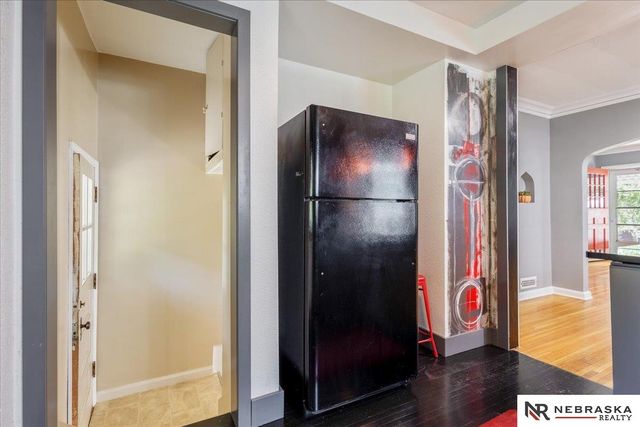 2137 S 61st Avenue, Omaha, NE 68106