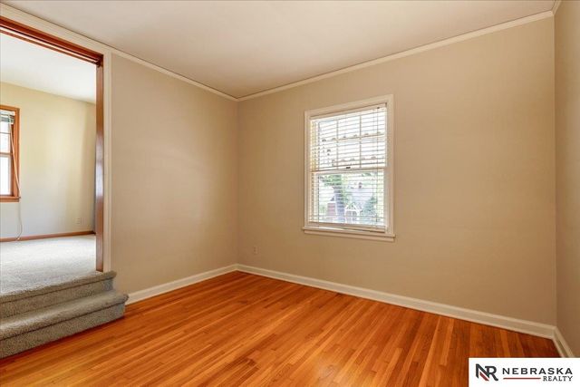 2137 S 61st Avenue, Omaha, NE 68106