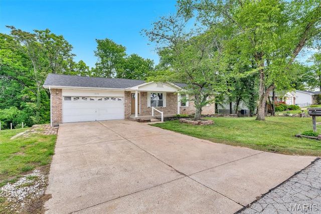 1678 Elizabeth Drive, Arnold, MO 63010