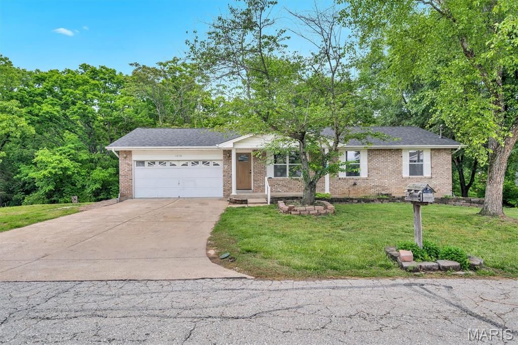 1678 Elizabeth Drive, Arnold, MO 63010