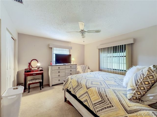 7130 S Brookwood Terrace, Floral City, FL 34436