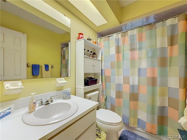 7130 S Brookwood Terrace, Floral City, FL 34436