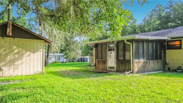 7130 S Brookwood Terrace, Floral City, FL 34436