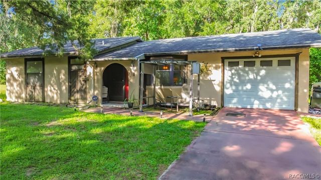 7130 S Brookwood Terrace, Floral City, FL 34436