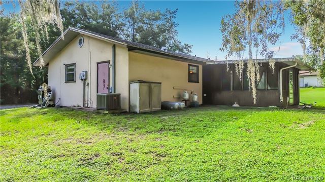7130 S Brookwood Terrace, Floral City, FL 34436