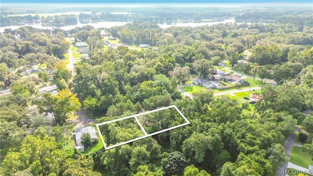 7130 S Brookwood Terrace, Floral City, FL 34436