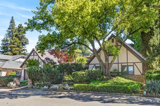 9818 Mira Del Rio Dr, Sacramento, CA 95827