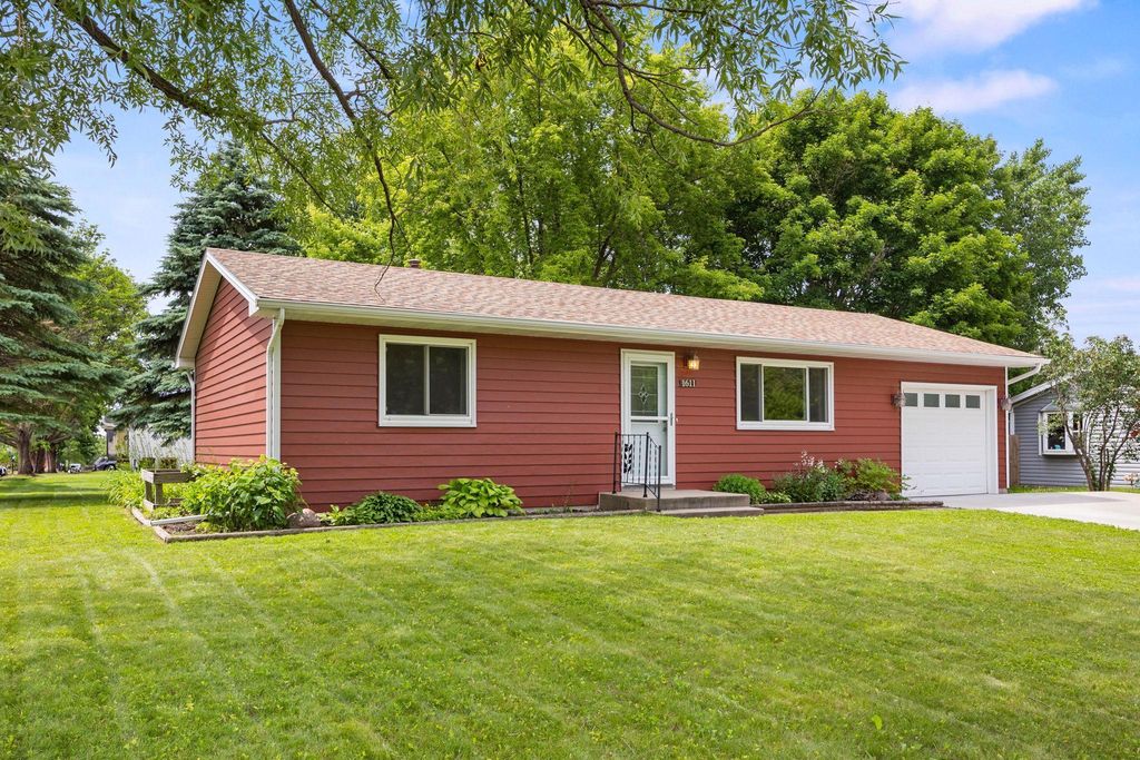 1611 3rd Avenue S, Buffalo, MN 55313