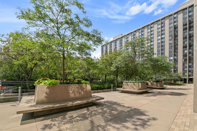 19 S 1st Street B801, Minneapolis, MN 55401