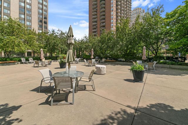 19 S 1st Street B801, Minneapolis, MN 55401